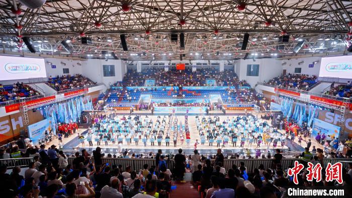 富阳百村篮球赛启幕 浙BA预选赛同步开启