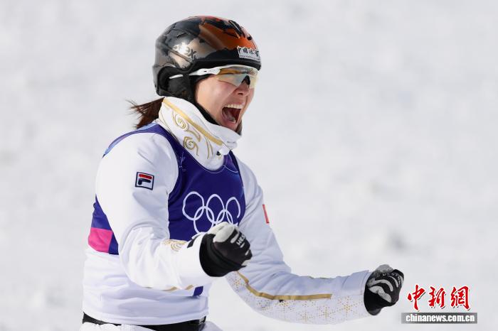 米兰冬奥会冰雪意犹未尽：中国军团的名场面：