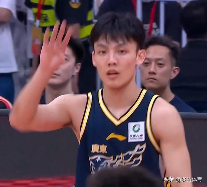 广东宏远签约拉科塞维奇 徐杰迎来最佳搭档 杜锋