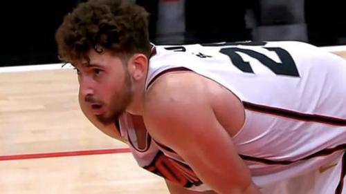 马刺145-120大胜火箭 揭示建队模式短板